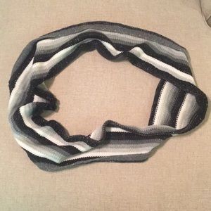 Black/white multicolor infinity scarf